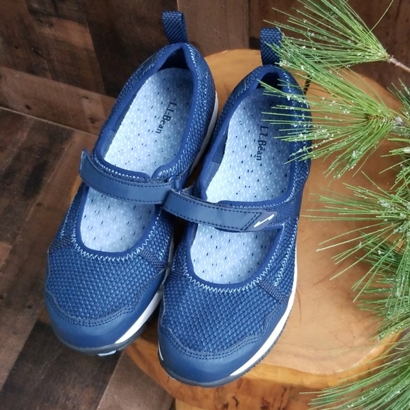 L.L. Bean Shoes - NWOT L.L.Bean Vacationland Sport Sneakers